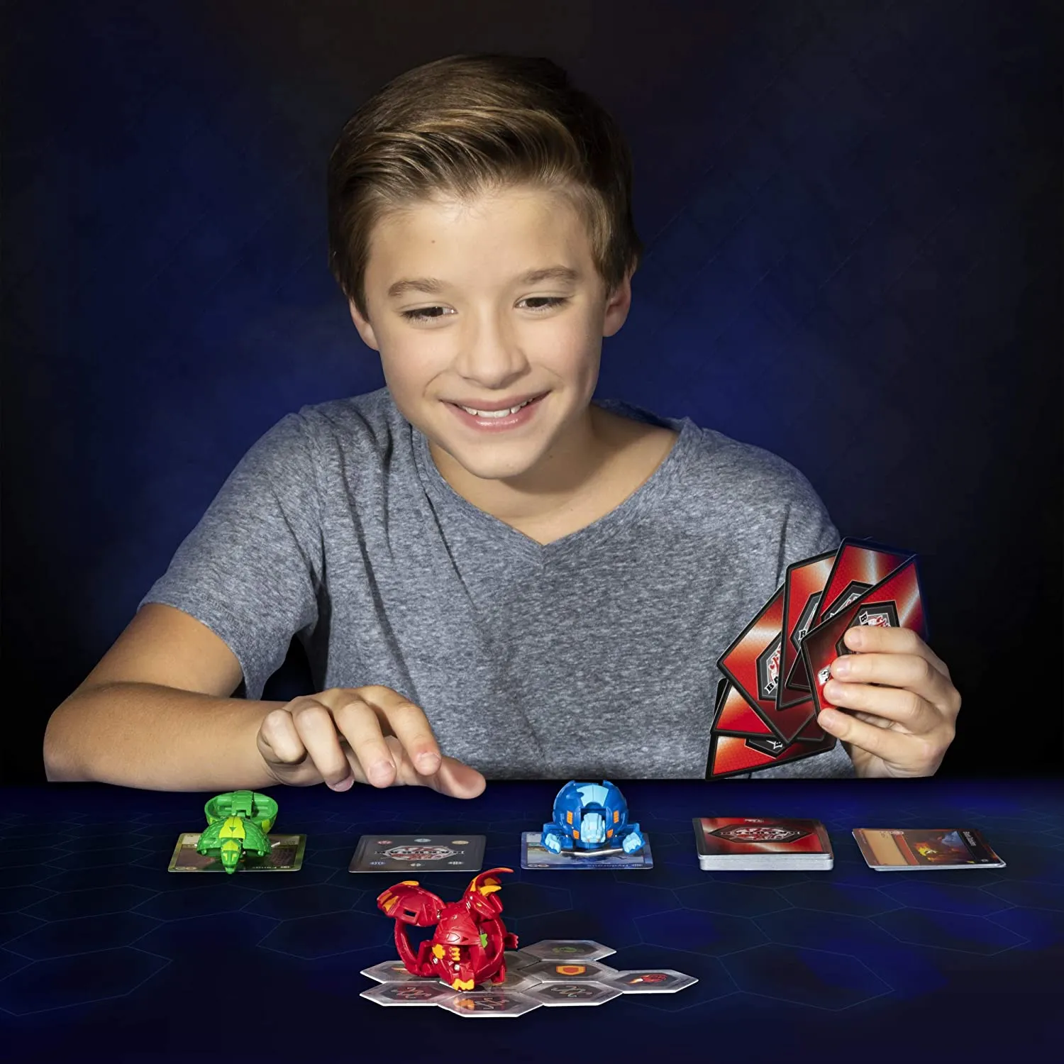Bakugan, Aquos Cubbo, 2 inches Tall Collectible Transforming Creature, for Ages 6 & Up, Multicolor