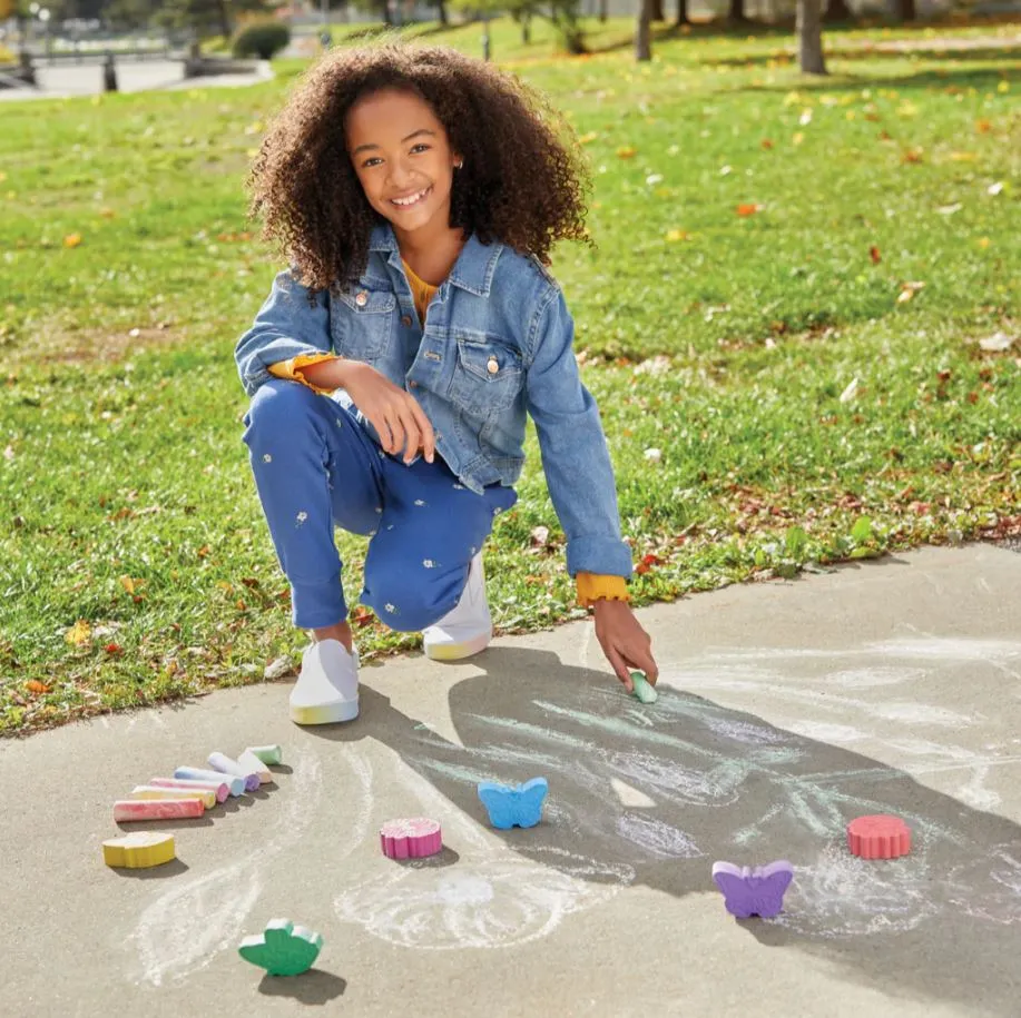 Make It Real Three Cheers For Girls Butterfly Garden Chalk Set