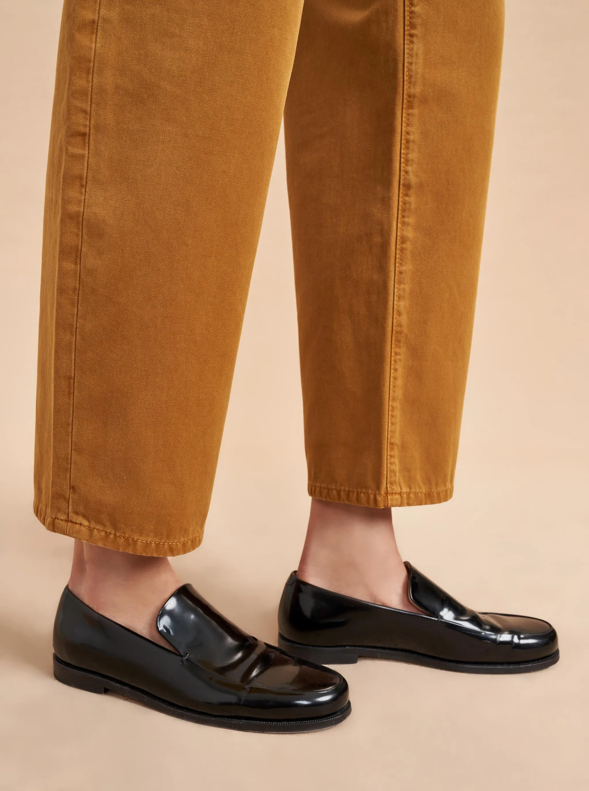 Marilyn Mid-Rise Barrel Twill Pant