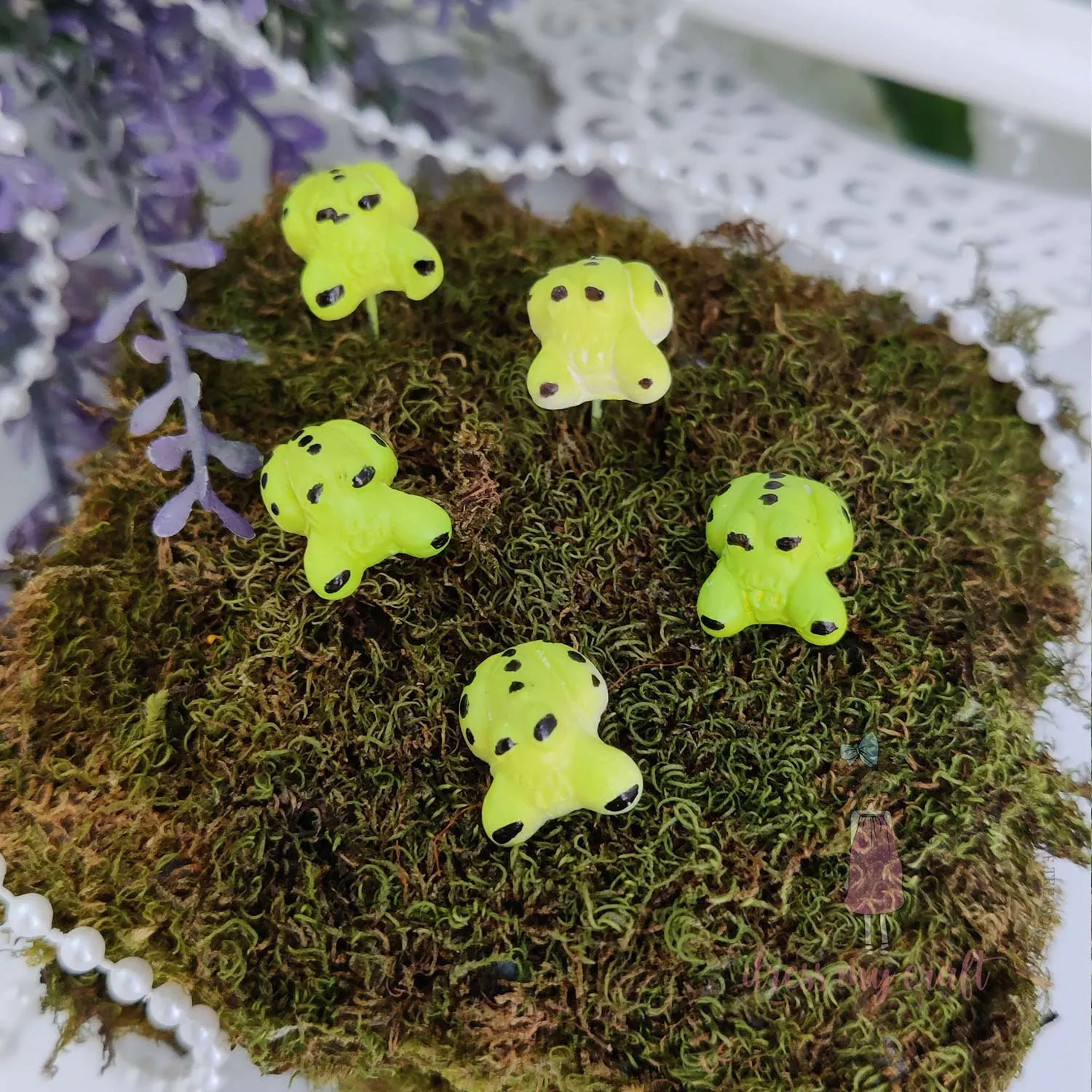 Miniature Figure Frog With Wire