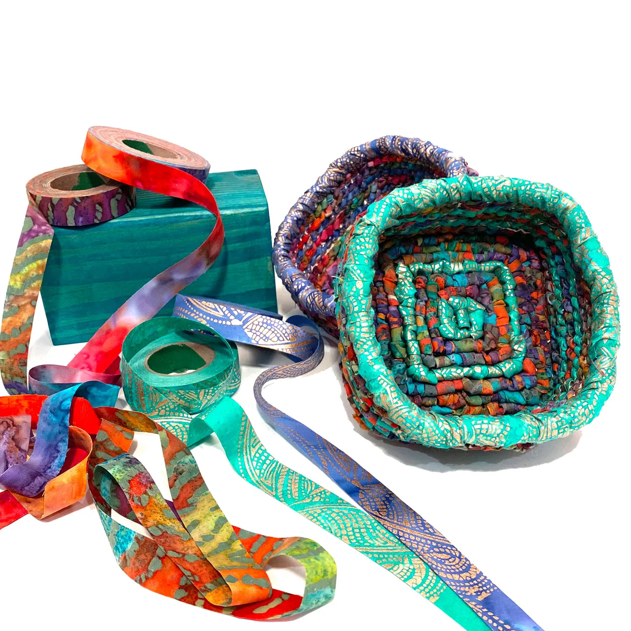Small Treasures Basket Locker Hooking Kit - Wholesale