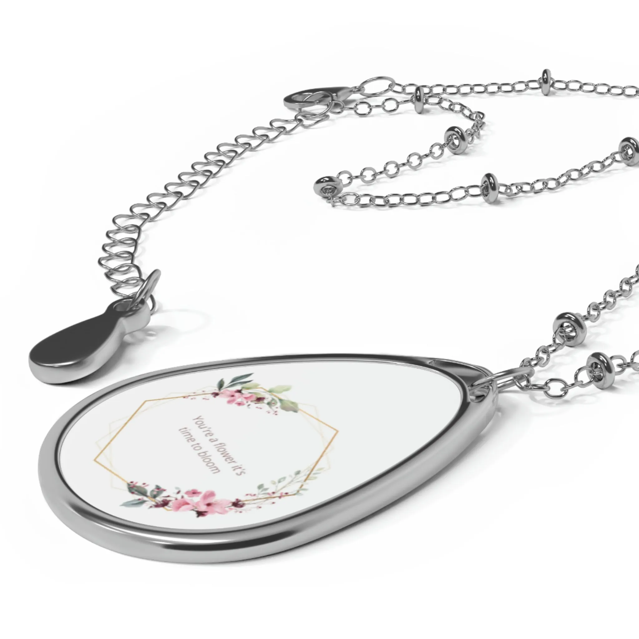 Time to bloom Oval Necklace