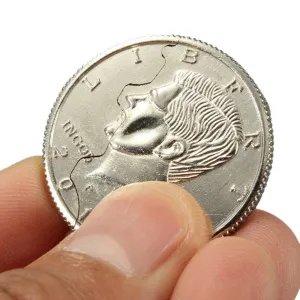 Top Sale Magic Close-Up Street Trick Bite Coin Bite And Restored Half Dollar illusion